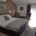 Kvint Vendeghaz Guest house