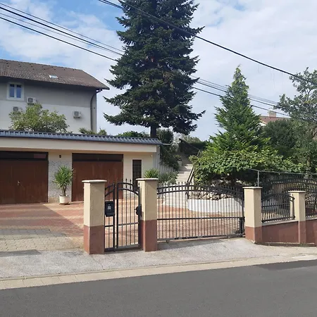 Kvint Vendeghaz Penzion